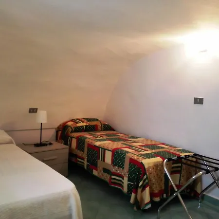 Visitponza - Trilocale Sul Corso